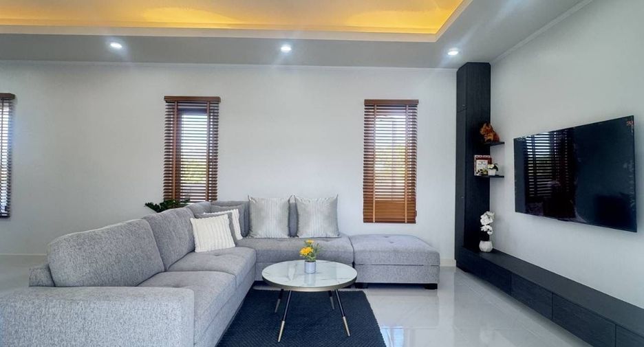 For rent 3 bedrooms villa in Hua Hin, Prachuap Khiri Khan