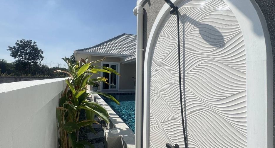 For rent 3 bedrooms villa in Hua Hin, Prachuap Khiri Khan