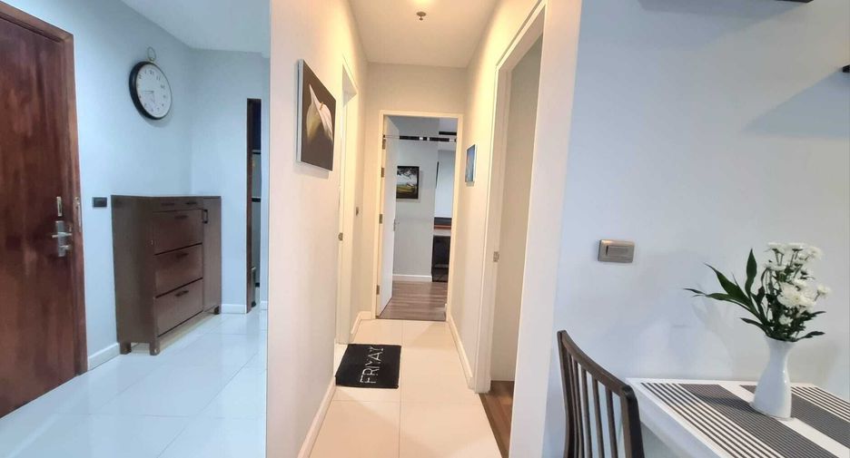 For rent 2 bedrooms condo in Khlong Toei, Bangkok