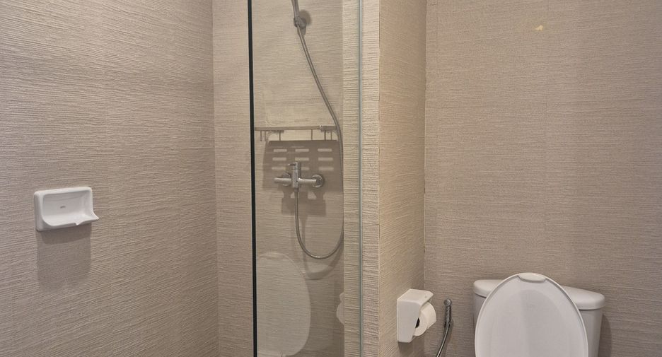 For rent studio condo in Huai Khwang, Bangkok