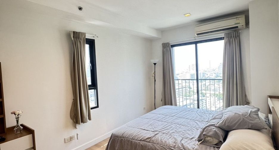 For rent 1 bed condo in Sathon, Bangkok