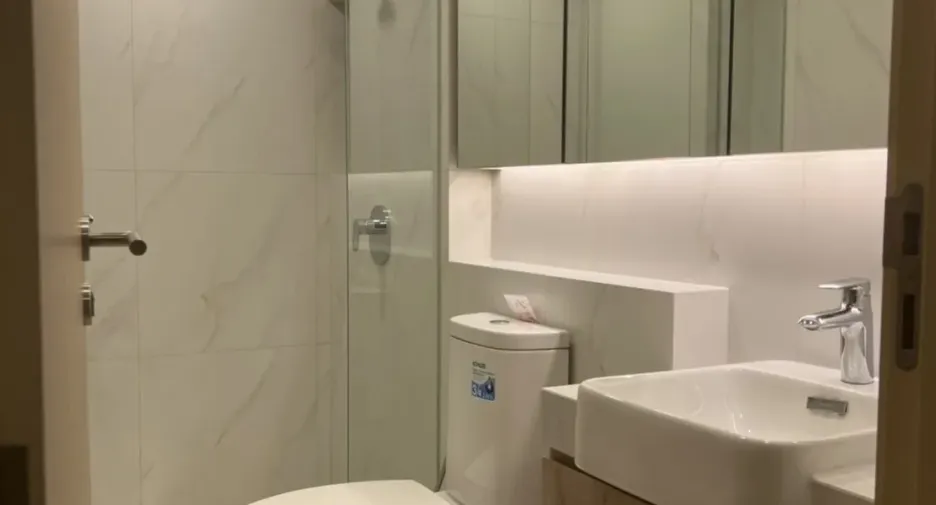 ขาย และ ให้เช่า 2 ห้องนอน คอนโด ใน วัฒนา, กรุงเทพฯ