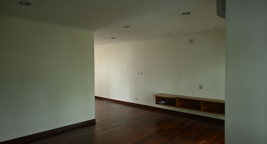 Haus zur Miete mit 4 Zimmer in Suan Luang, Bangkok