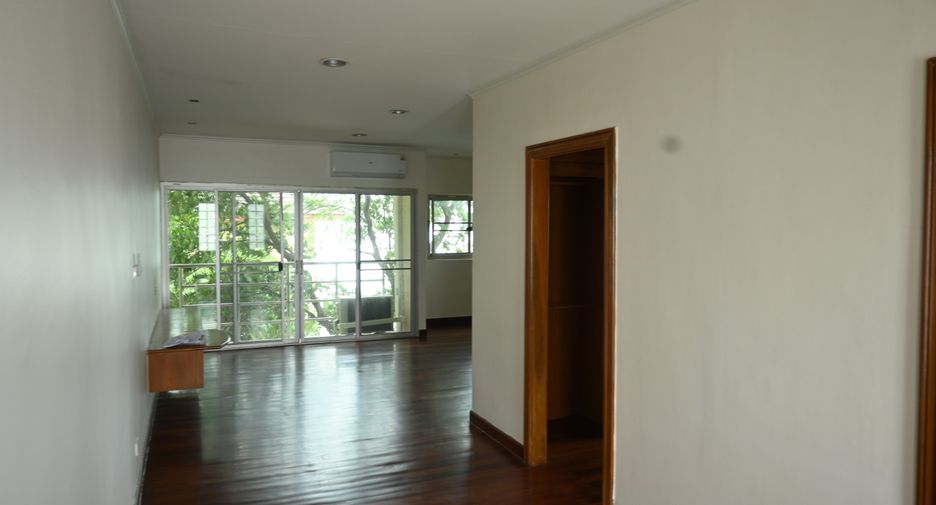 Haus zur Miete mit 4 Zimmer in Suan Luang, Bangkok