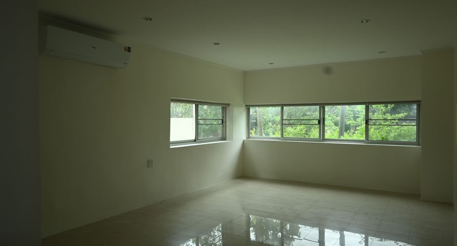 Haus zur Miete mit 4 Zimmer in Suan Luang, Bangkok