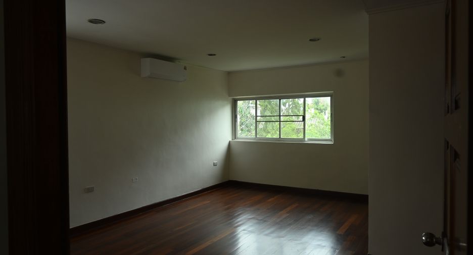 Haus zur Miete mit 4 Zimmer in Suan Luang, Bangkok