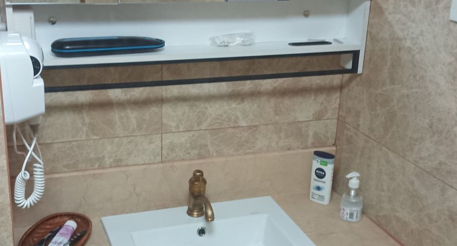 For sale and for rent 2 bedrooms apartment in Huai Khwang, Bangkok