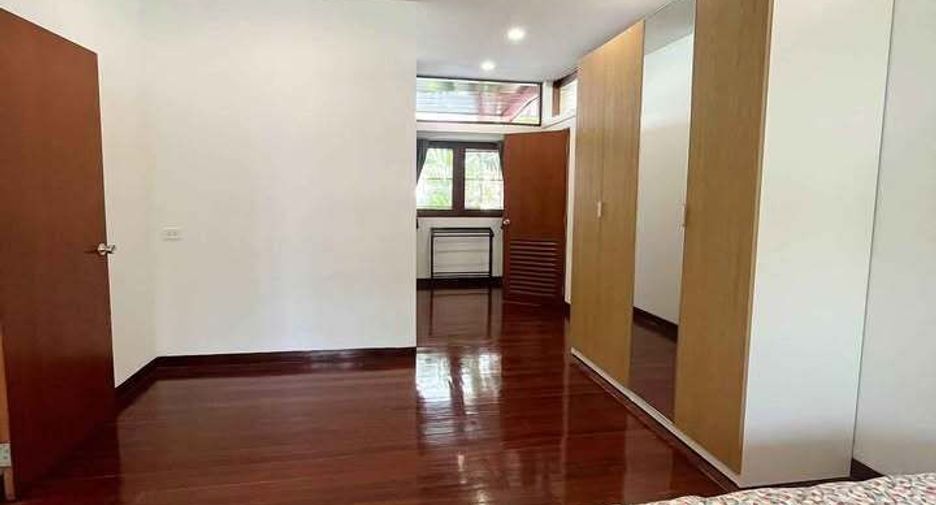 For rent 4 ベッドルーム house in Watthana, Bangkok
