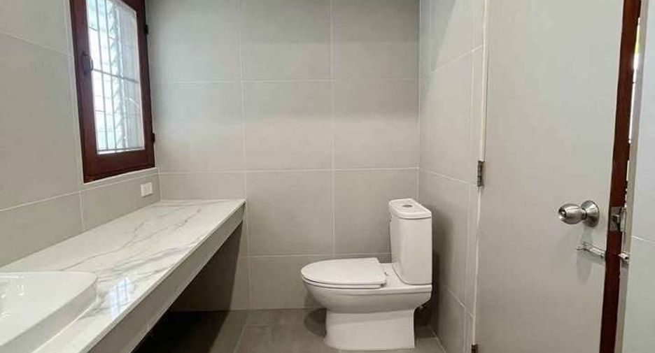 For rent 4 ベッドルーム house in Watthana, Bangkok