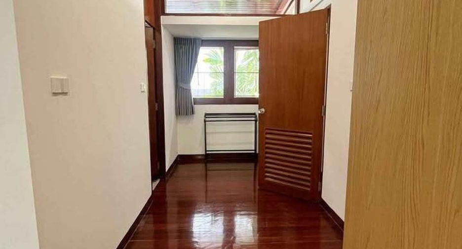 For rent 4 ベッドルーム house in Watthana, Bangkok