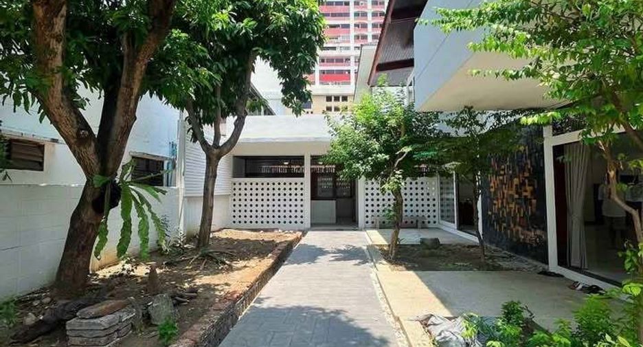 For rent 4 ベッドルーム house in Watthana, Bangkok