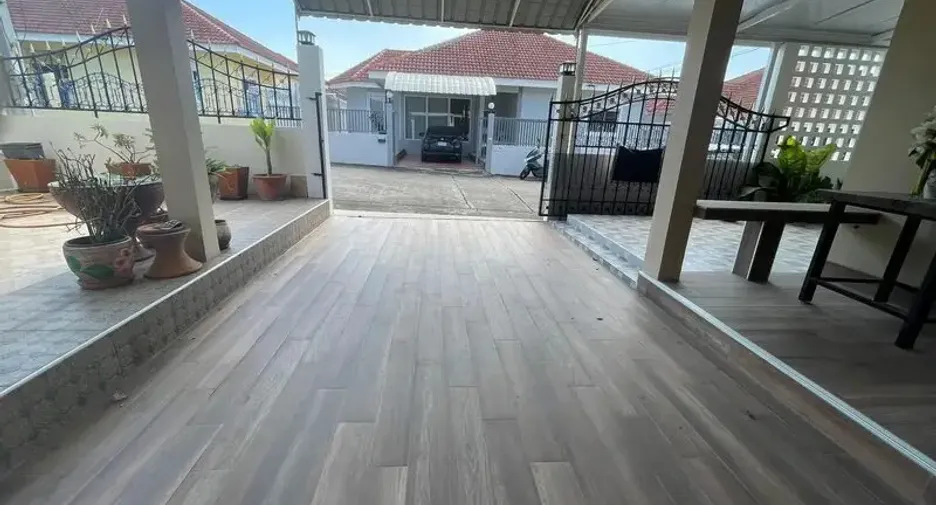 For rent 3 bedrooms house in East Pattaya, Pattaya