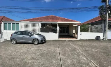 For rent 3 bedrooms house in East Pattaya, Pattaya