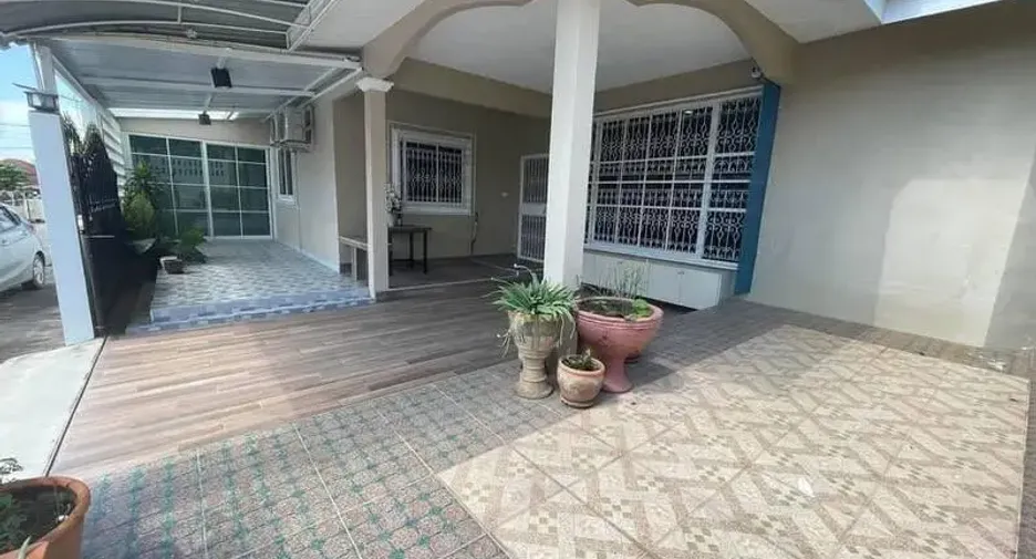 For rent 3 bedrooms house in East Pattaya, Pattaya