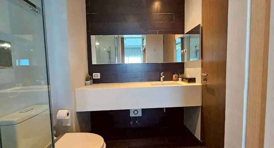 For sale 2 bedrooms condo in Jomtien, Pattaya