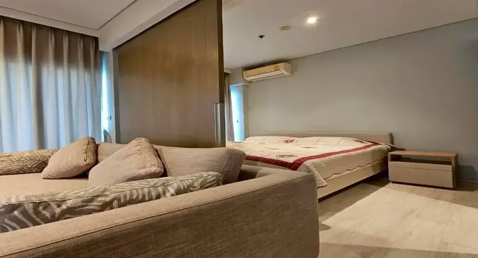 For sale 2 bedrooms condo in Jomtien, Pattaya