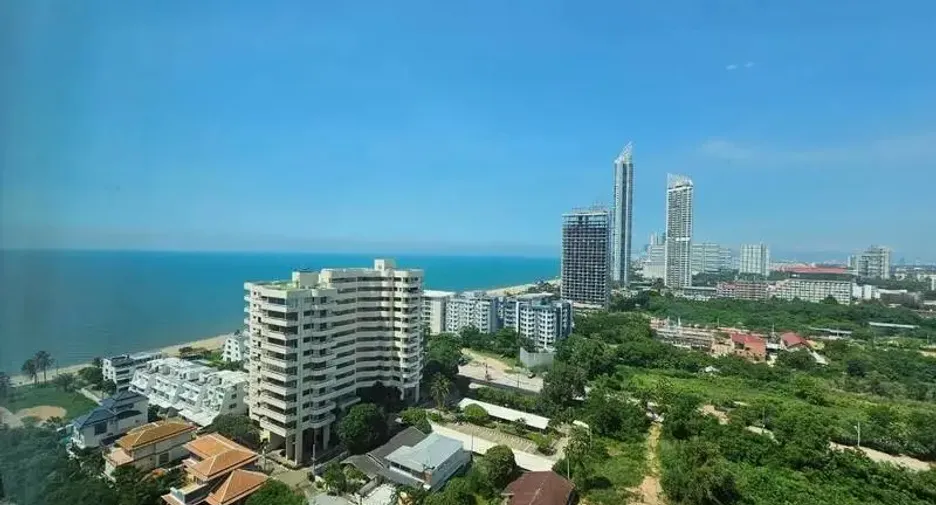 For sale 2 bedrooms condo in Jomtien, Pattaya