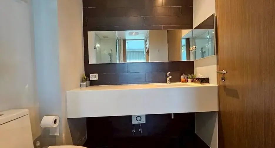 For sale 2 bedrooms condo in Jomtien, Pattaya