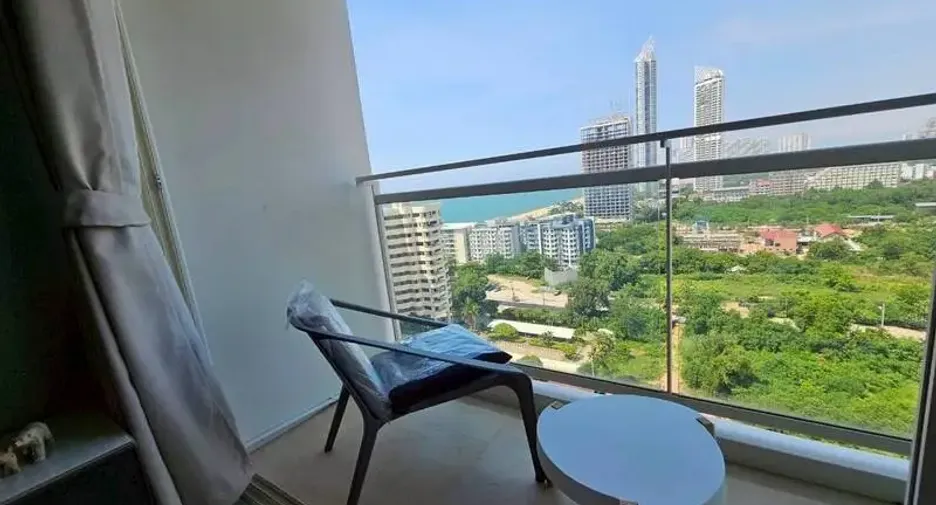 For sale 2 bedrooms condo in Jomtien, Pattaya