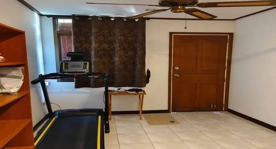 For sale 4 bedrooms house in Huay Yai, Pattaya