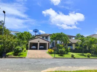 For sale 4 bedrooms house in Bang Lamung, Chonburi