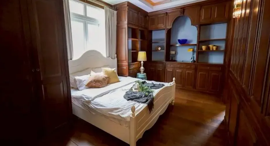 For rent 5 bedrooms house in East Pattaya, Pattaya