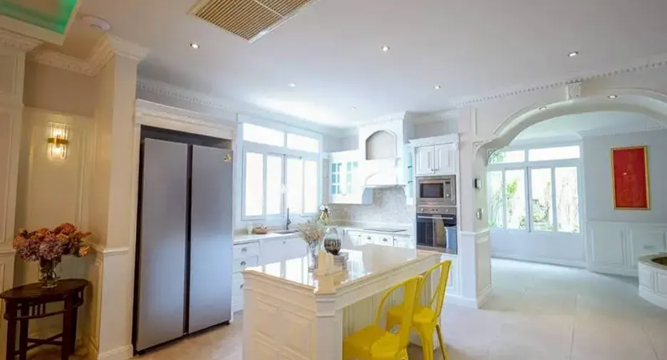 For rent 5 bedrooms house in East Pattaya, Pattaya