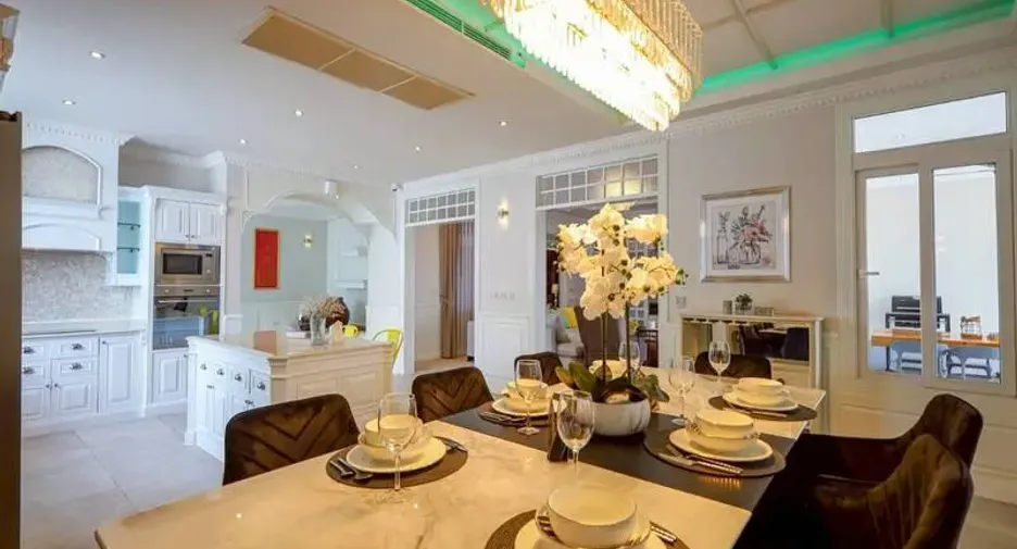 For rent 5 bedrooms house in East Pattaya, Pattaya