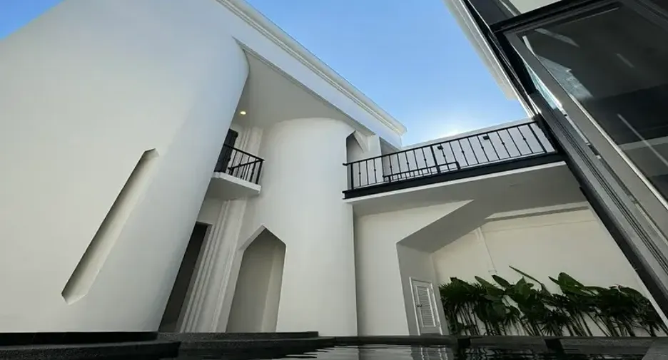 Villa en venta de 4 habitaciones en Bang Lamung, Chonburi