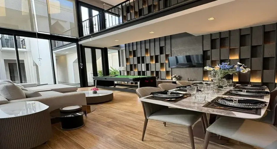 Villa en venta de 4 habitaciones en Bang Lamung, Chonburi