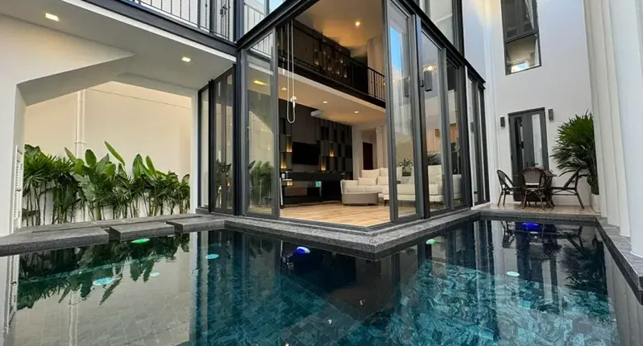 Villa en venta de 4 habitaciones en Bang Lamung, Chonburi
