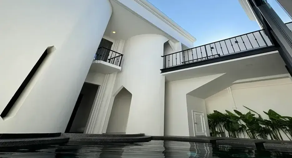 Villa en venta de 4 habitaciones en Bang Lamung, Chonburi