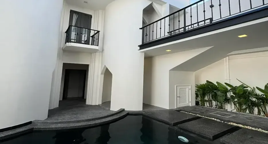 Villa en venta de 4 habitaciones en Bang Lamung, Chonburi