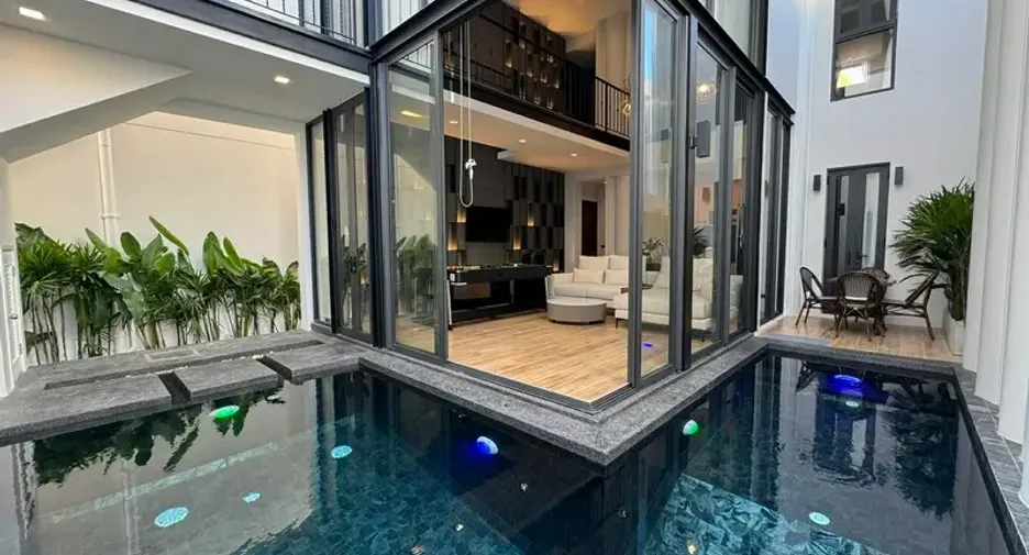 Villa en venta de 4 habitaciones en Bang Lamung, Chonburi