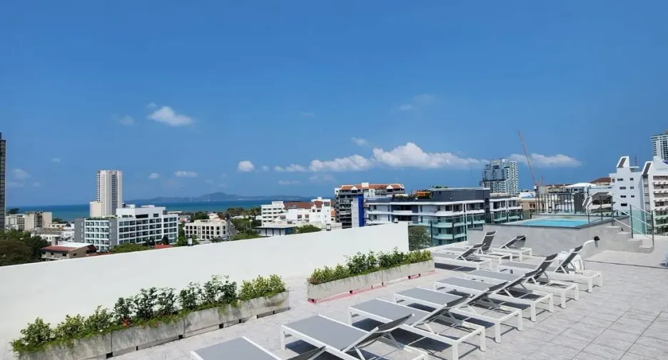 For sale studio condo in Pratumnak, Pattaya