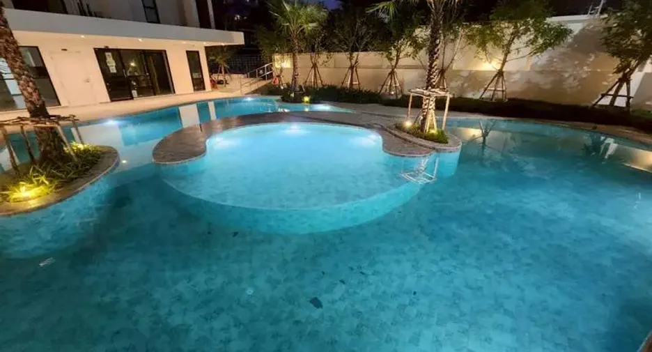 For sale studio condo in Pratumnak, Pattaya