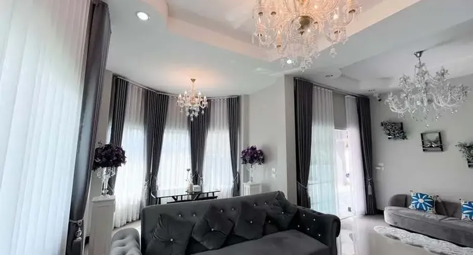For sale 3 bedrooms house in East Pattaya, Pattaya