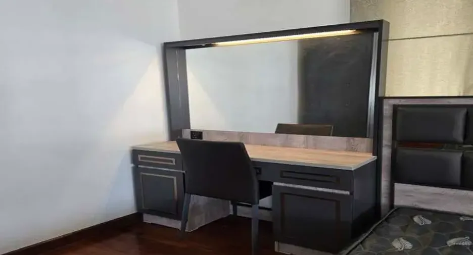 For rent 5 bedrooms villa in East Pattaya, Pattaya