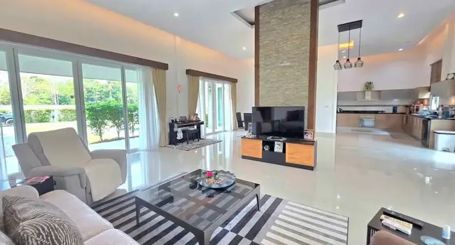 À vendre 3 chambres maison à Huay Yai, Pattaya
