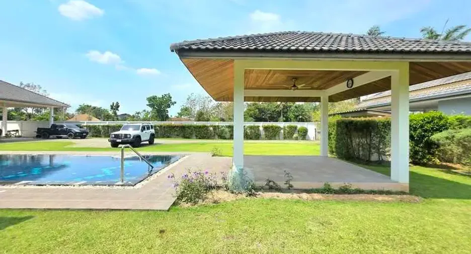 À vendre 3 chambres maison à Huay Yai, Pattaya