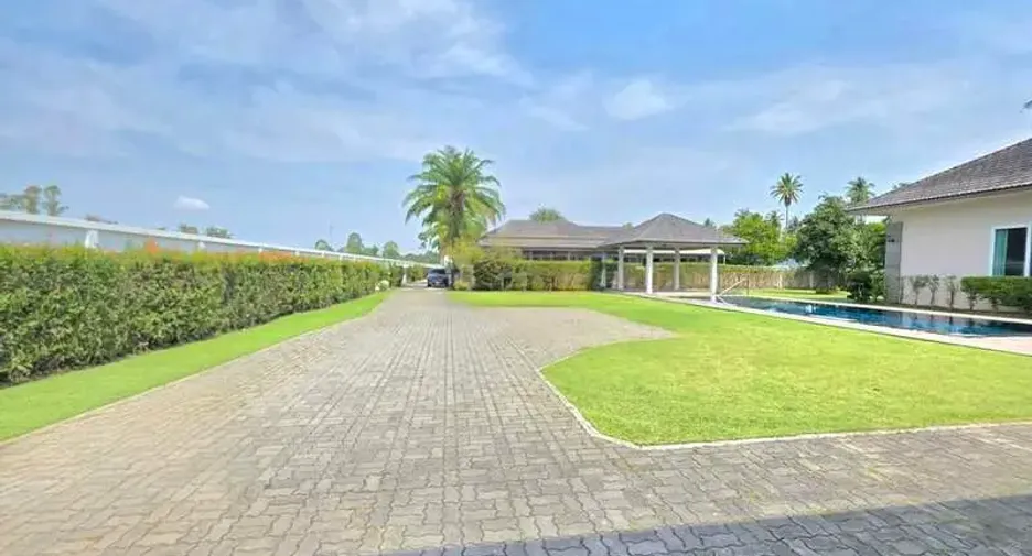À vendre 3 chambres maison à Huay Yai, Pattaya