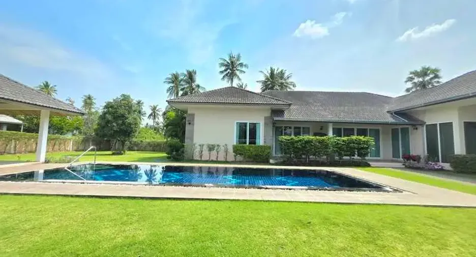 À vendre 3 chambres maison à Huay Yai, Pattaya