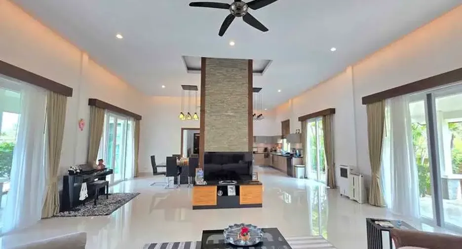 À vendre 3 chambres maison à Huay Yai, Pattaya