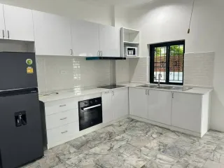 À vendre 4 chambres villa à Na Jomtien, Pattaya