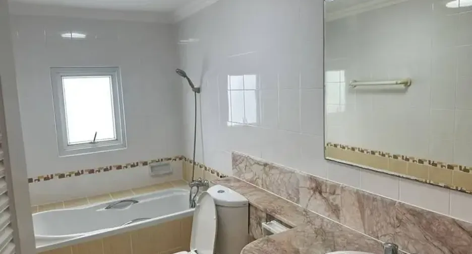 For sale 4 bedrooms villa in Sattahip, Chonburi