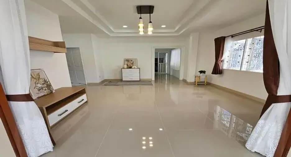 Haus zum Kauf mit 2 Zimmer in Sattahip, Pattaya