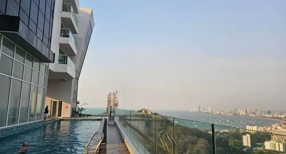 For sale 1 bed condo in Pratumnak, Pattaya