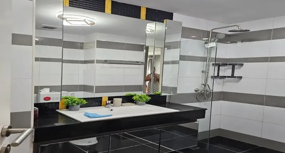 For sale 1 bed condo in Pratumnak, Pattaya