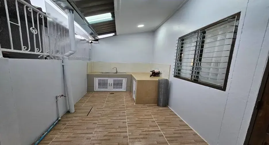 For sale 2 bedrooms house in East Pattaya, Pattaya