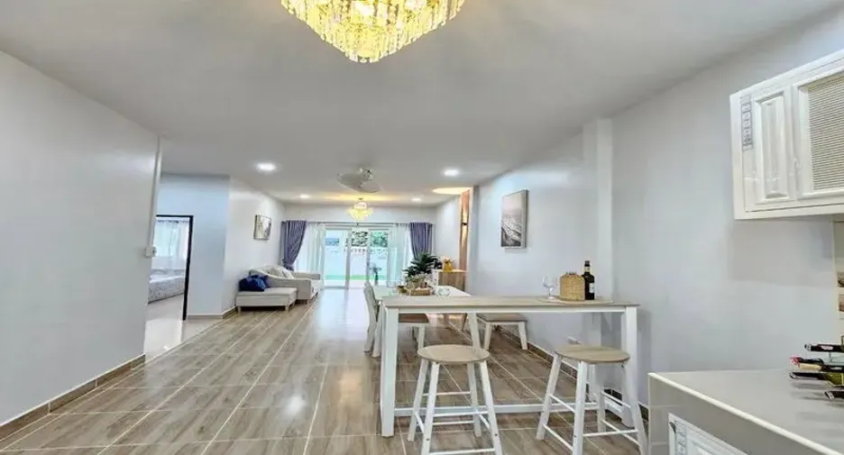 For sale 2 bedrooms house in East Pattaya, Pattaya